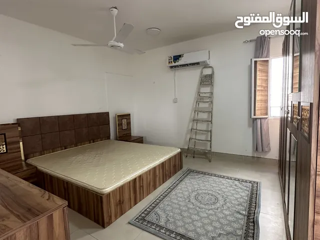 2 bhk brivite entrance elkwer near radissonblue الخوير خلف مجمع الياسمين