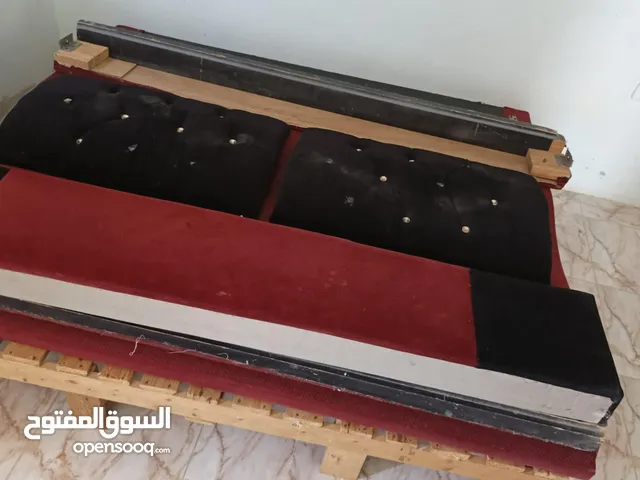 تخة مجوز خشب ثقيل قوي منجد مندون سفنجه فرش