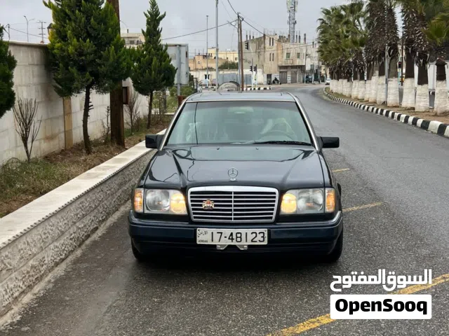 1990 Mercedes Benz E-Class E 200