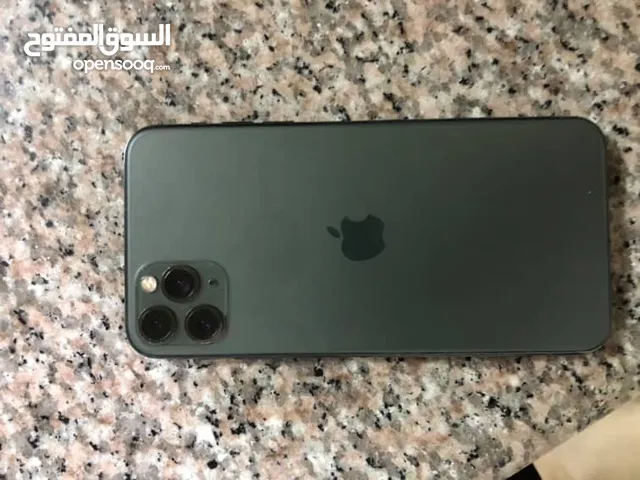 آيفون 11pro max التلفون نضيف جدا بس مغير بطاريه و الشاشه فيها شعر