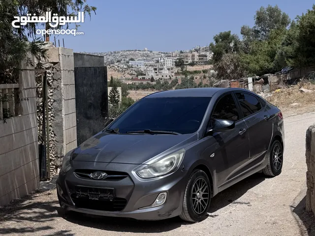 اكسنت رخصة 2014 ديزل 4 غيار اقتصادية جداا البيع كاش فقط