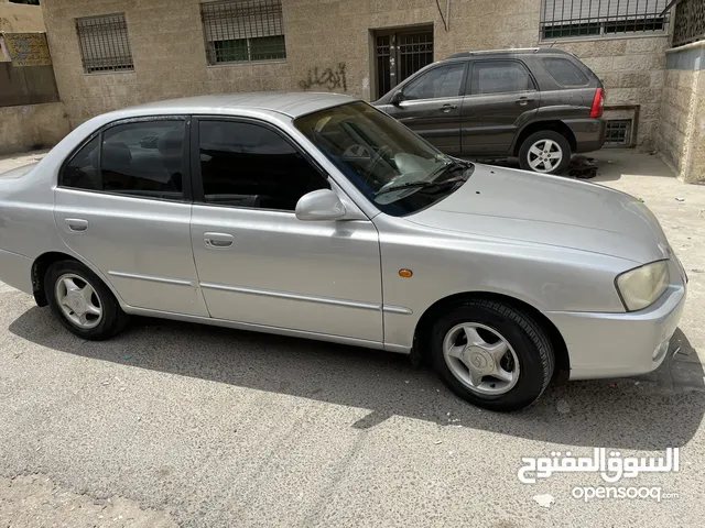 سيارة هونداي فيرنا موديل 2001