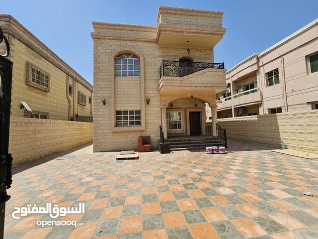 فيلا للايجار طابقين في منطقة الروضة 2 تشطيب سوبر لوكس..مع المكيفات..