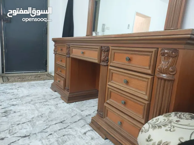 زيانة او مدخل تحتوي على 9 ادراج