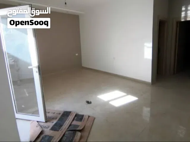 شقة الايجار جديدة في دور التاني مدخل خاص في حي دمشق قرب سيمافرو قصور الضيافة