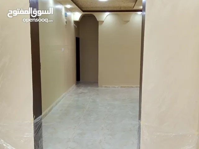 160 m2 5 Bedrooms Townhouse for Sale in Amman Al-Muwaqqar