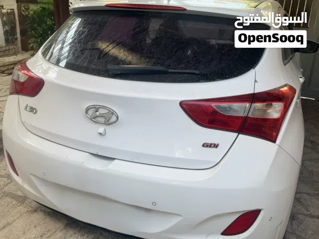 2014 هيونداي i30 Standard
