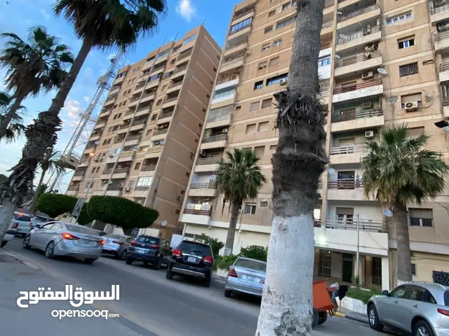 135 m2 3 Bedrooms Apartments for Rent in Tripoli Zawiyat Al Dahmani