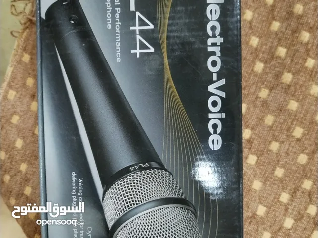 ميكروفونات Electro-Voice PL44 احترافية – عدد 4 حبات – جديدة لم تستخدم نهائي