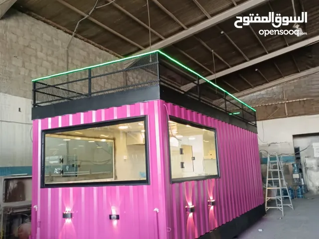 : مواصفات العربه -1- مطبخ كامل مصنوع من الاستيل 2 جدران وسقف ستيل 3 ارضية المنيوم مانع للانزلاق