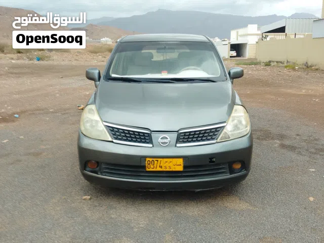 2008 نيسان تيدا