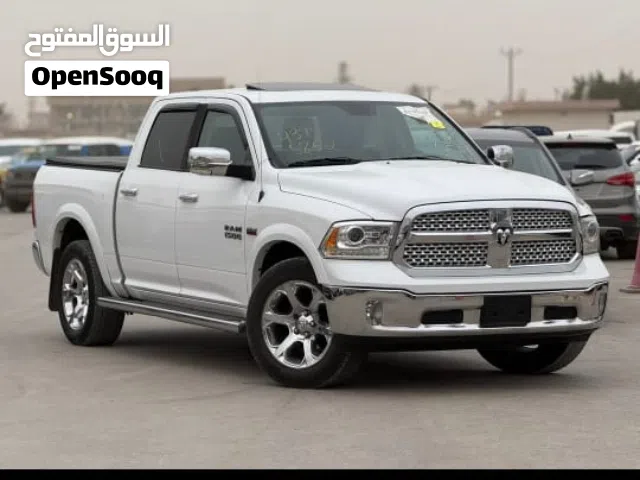 2015 دودج رام Laramie
