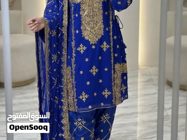 بيع ملابس سهرات نسائية لجميع المناسبات