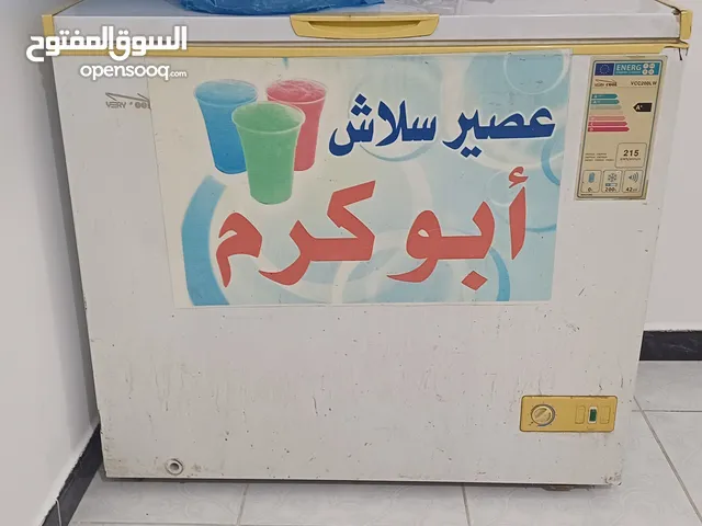 فريزر شبه مستعمل جديد وشغال 100%