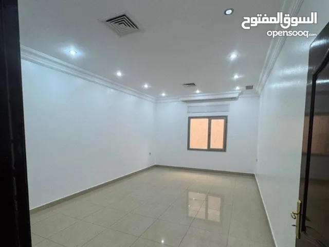 150 m2 3 Bedrooms Apartments for Rent in Farwaniya Abdullah Al-Mubarak