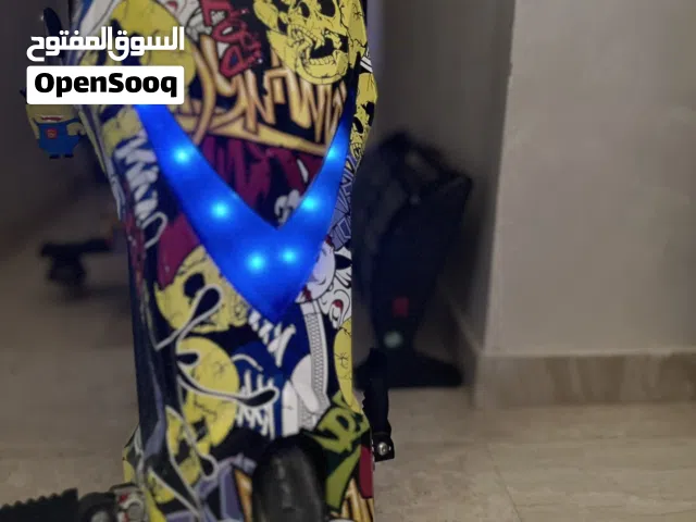 سكوتر درفت استخدام شهر يحتاج إلى بطارية وشاحن