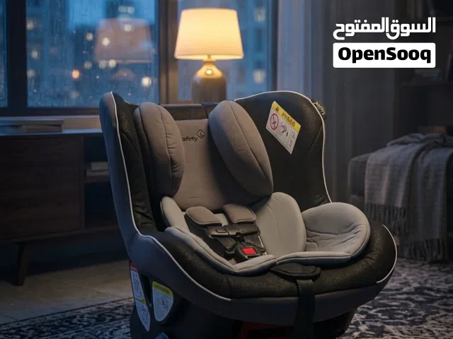 مقعد الأمان للأطفال الرضع وحديثي الولادة في السيارة