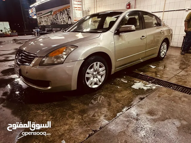 Nissan Altima 2009 in Hawally