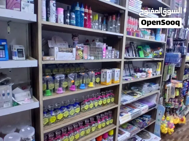 مكتبة للبيع.. الزرقاء .. السوق التجاري .. قرب مثلث الوفا
