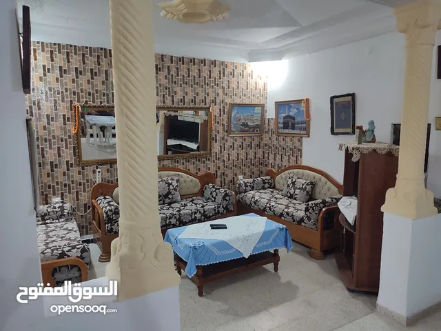 منزل للكراء قرب مصحات المنارمنزل للكراء العمران الاعلى s + 3 تتوفر فيه جميع المستلزمات ( انترنت + م