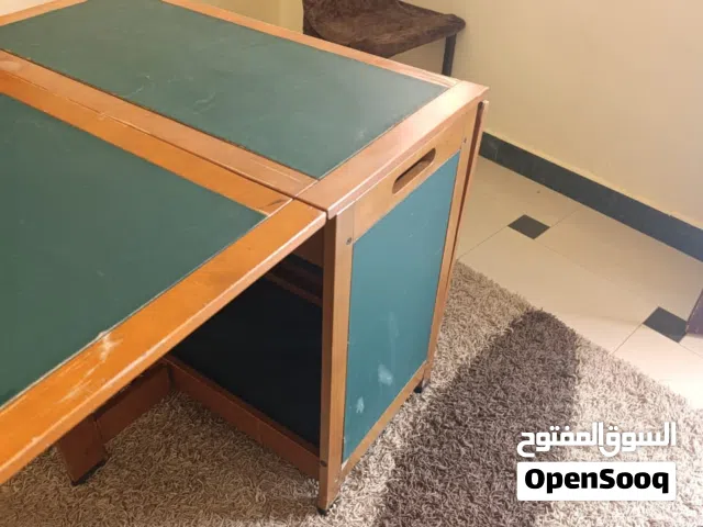 طاولة ايطالية مع 4 كراسي