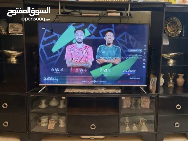 دولاب تلفزيون و كتب