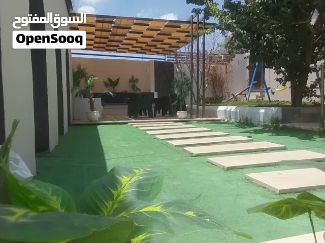 2 Bedrooms Chalet for Rent in Tripoli Ain Zara