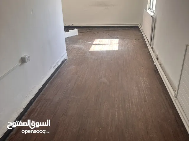 مكتب تجاري للإيجار: موقع استراتيجي لخدمة أعمالك وتطويرها!