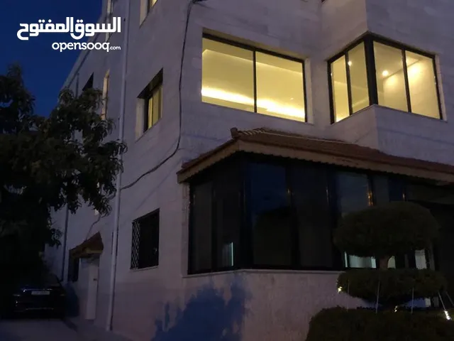870 m2 More than 6 bedrooms Villa for Sale in Amman Al-Thuheir