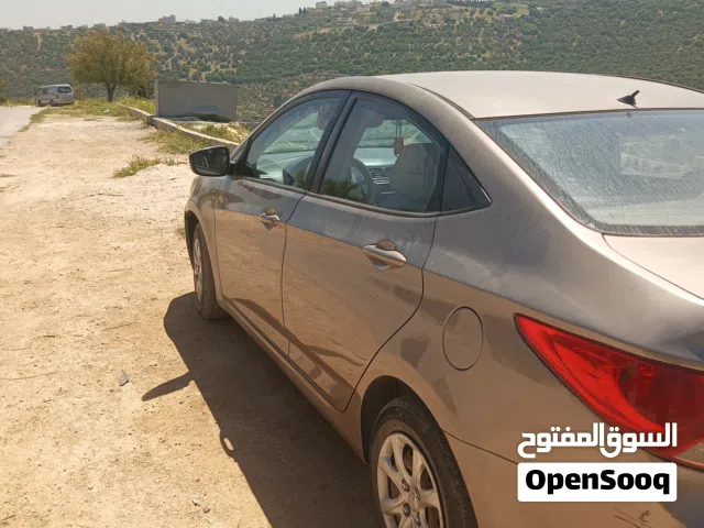 2012, هيونداي, اكسنت, GL