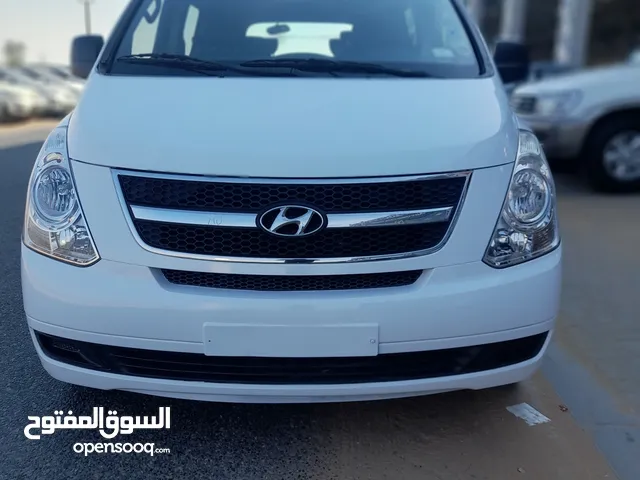 Hyundai H1 2009 in Um Al Quwain
