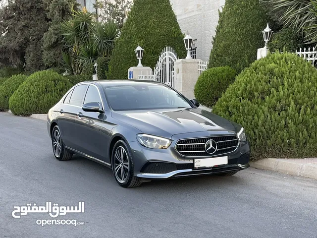 Sedan Mercedes Benz in Amman
