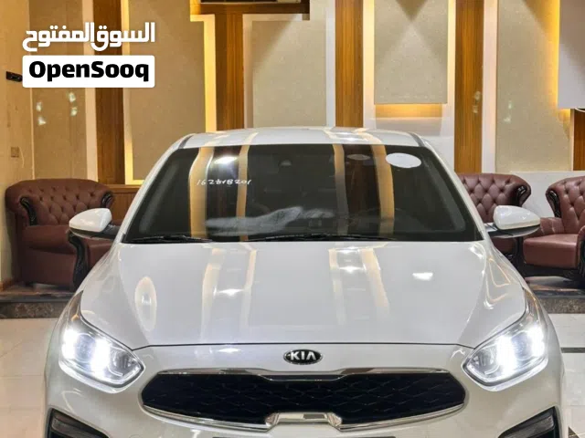2021 كيا K3 Standard