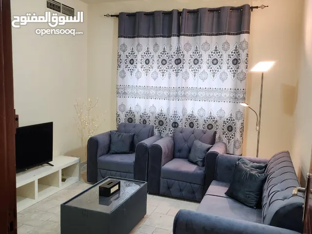 للأجار غرفة وصالة مفروشة يومي اسبوعي شهري بسعر مغري