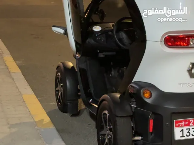رينو تويزي 2018