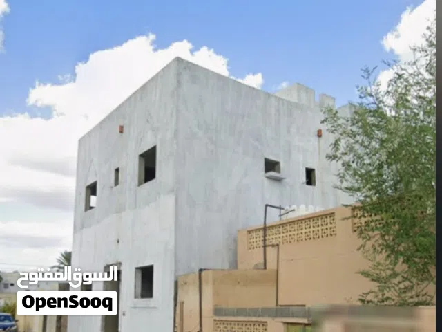320 m2 More than 6 bedrooms Apartments for Sale in Al Sharqiya Ibra