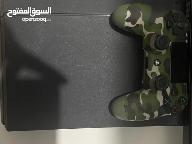 بلايستيشن 4 مستعمل م تشكي من شي واستعمال خفيف // قابل معه الجاد