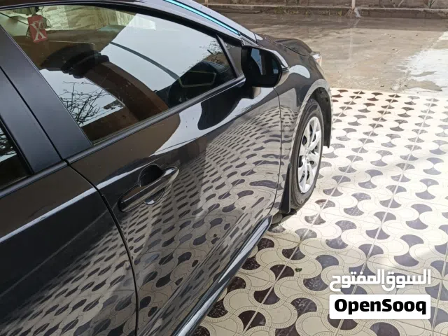 ما هو اسم الاعلان بيع سيارة تويوتا كورلا هايبرد 24 حادث بسيط بدون تبديل ماشيه 9000حجم 1800