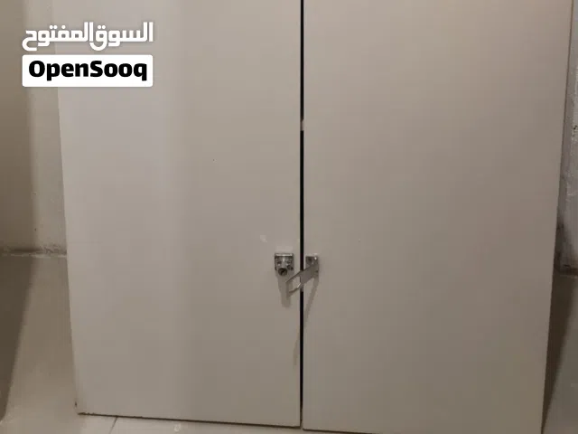 خزانة صناديق بحالة جيدة جدا
