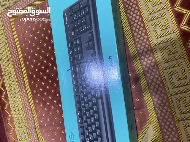 للبيع كيبورد كالجديد استعمال خفيف