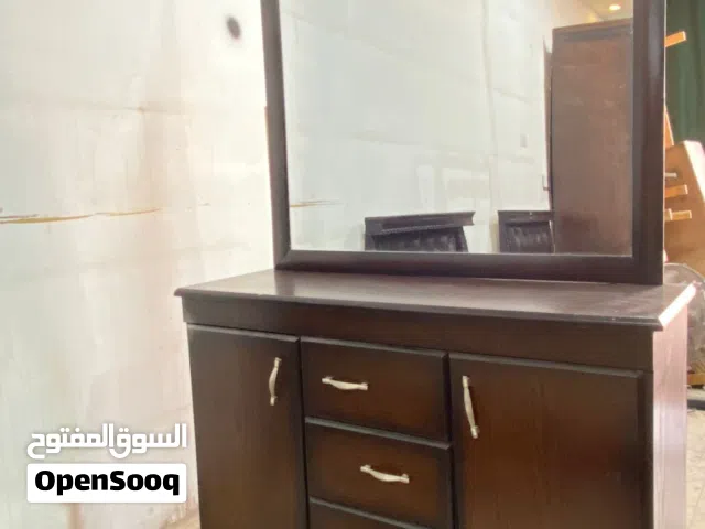 غرفه نوم شباب بحاله جيده مستعمله