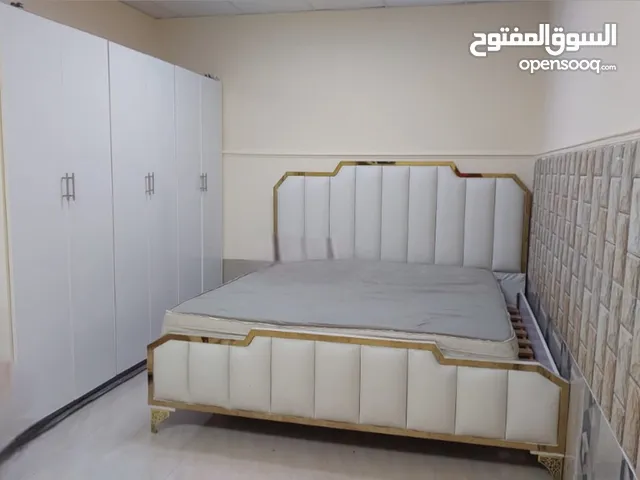 شبريه للبيع .. مستعمل الفتره شهر ونص نظيف ابيض وذهبي للمزيد ارجو التواصل