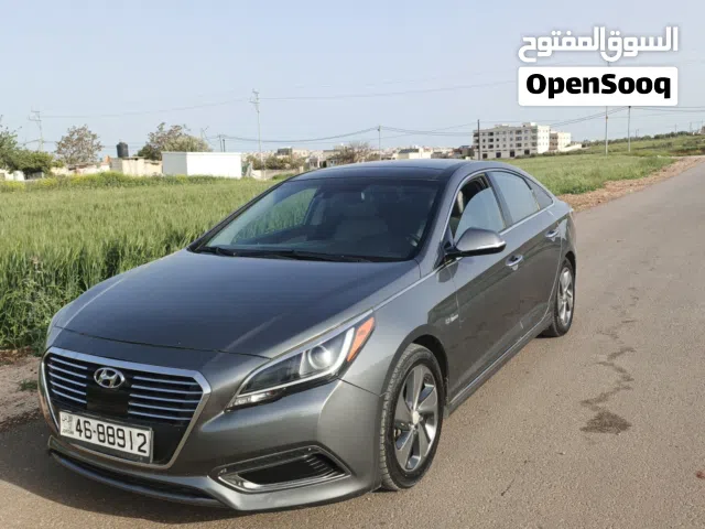 2017 هيونداي سوناتا Limited