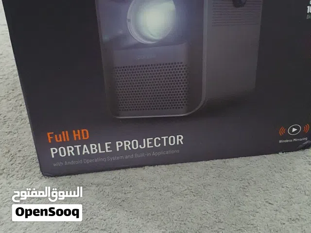 للبيع بروجكتر جديد جدا  مفتوح من كارتون فقط