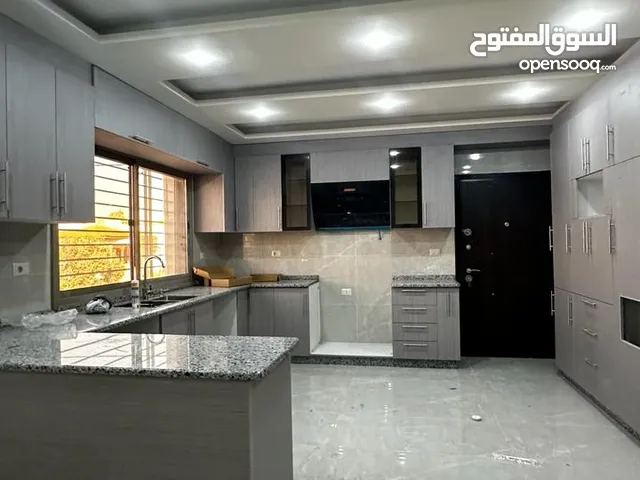 175 m2 3 Bedrooms Apartments for Sale in Irbid Petra Street