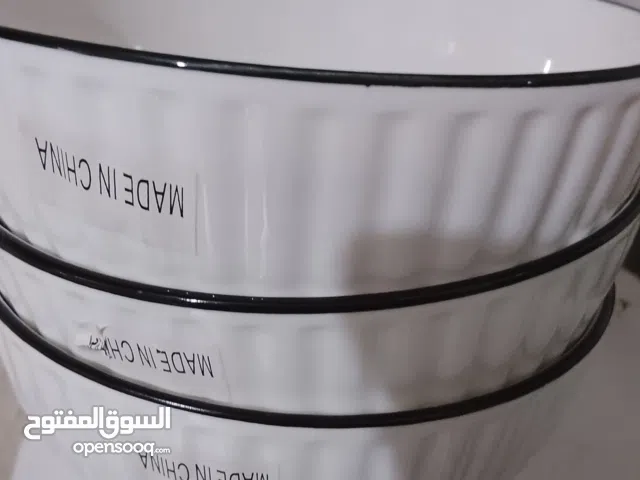6 صحون شوربة حجم وسط محز ز وإطار أسود من أعلى  بورسلان لون ابيض زجاج عميق انيق وفخم