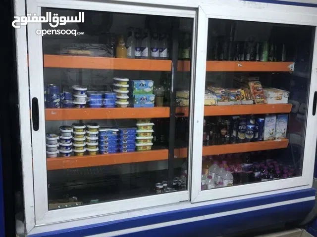 تلاجة عرض بتجريب