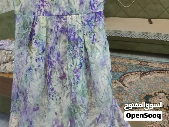 فستان مع يلك