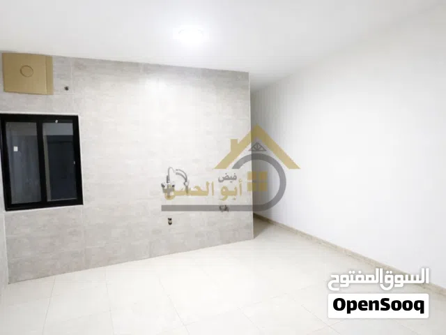 125 m2 2 Bedrooms Apartments for Rent in Basra Khadra'a