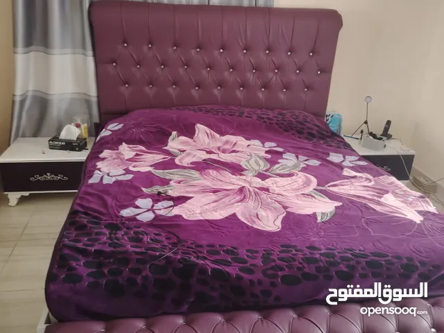 bedroom king size bed